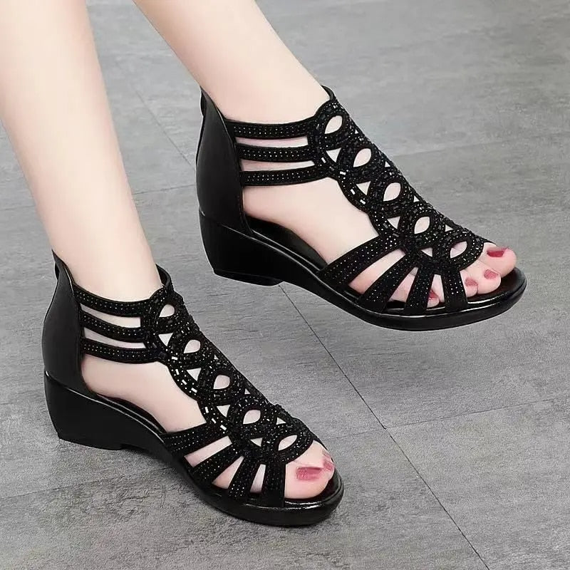 Gretchen - Elegante Und Vielseitige Römersandalen