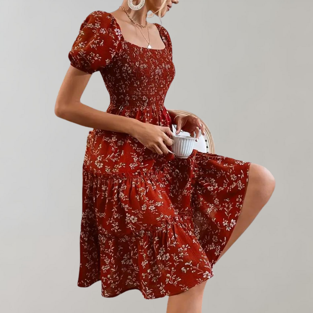 Niina - Geblümtes Sommerkleid mit quadratischem Ausschnitt