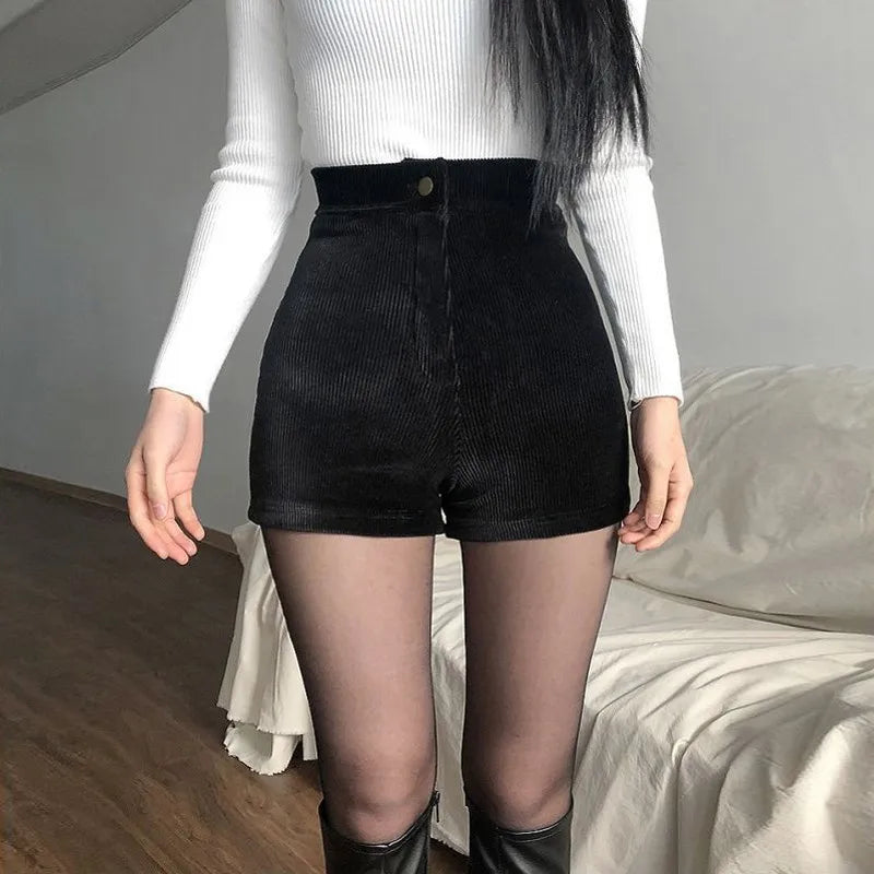 Megan - Bequeme Frauen Shorts