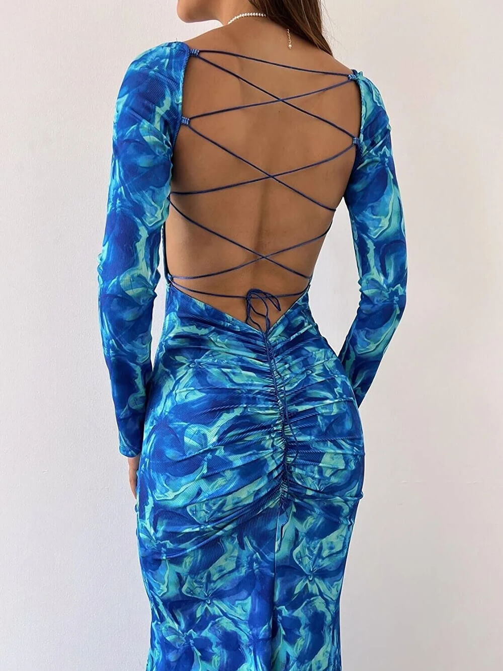 Amoura - Maxikleid mit Rückenschlitz