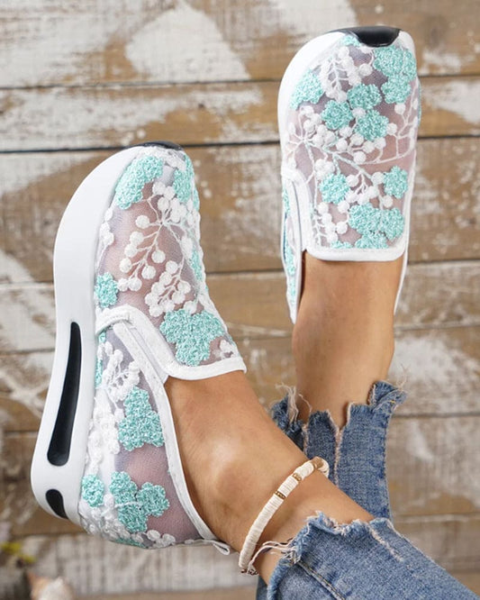 Yenthe - Schuhe mit Blumenstickerei