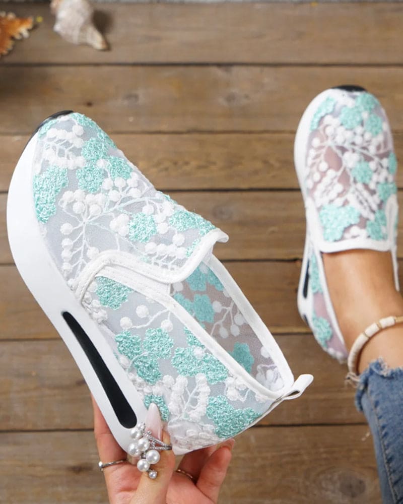 Yenthe - Schuhe mit Blumenstickerei