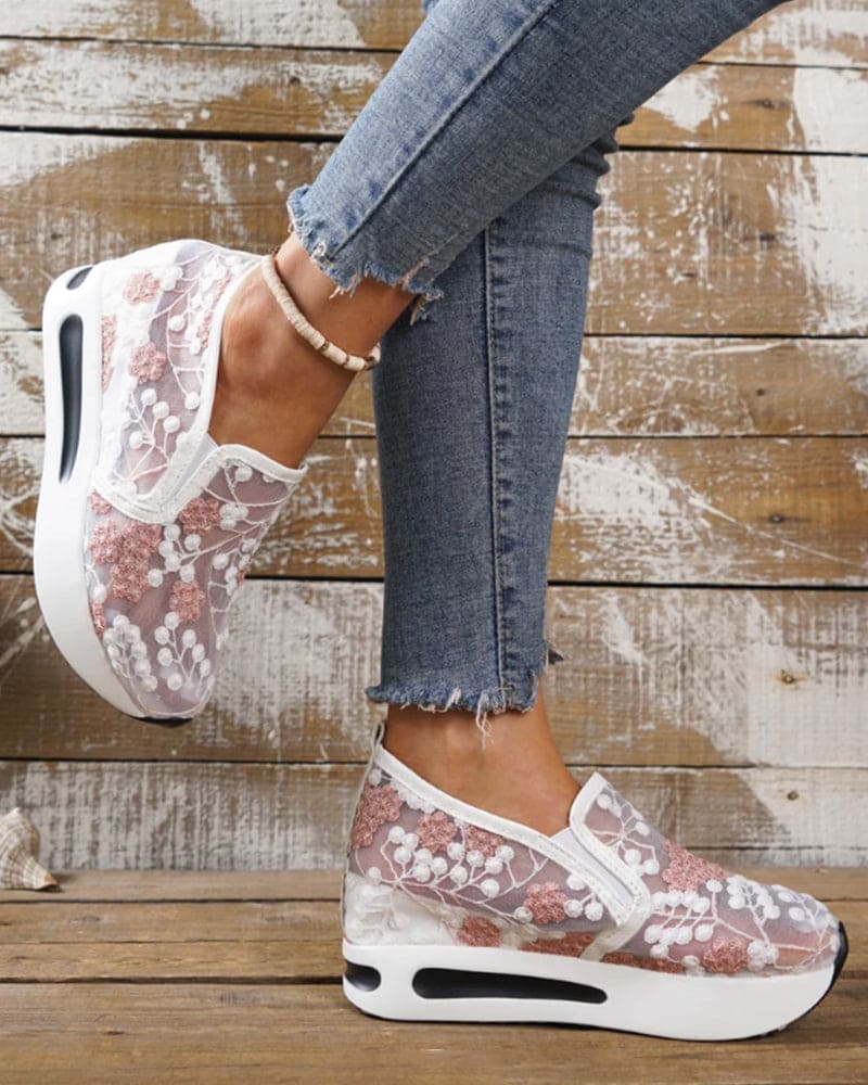 Yenthe - Schuhe mit Blumenstickerei