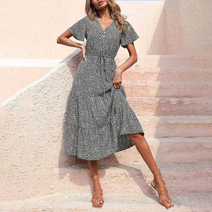 Everleigh - Midikleid mit Knöpfen