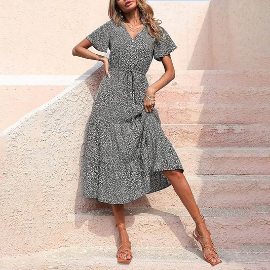 Everleigh - Midikleid mit Knöpfen