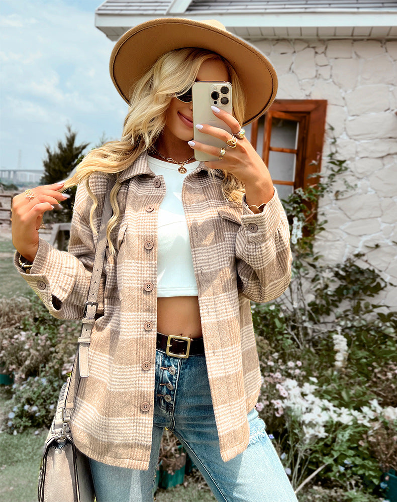 Amelie - Beige karierte Bluse