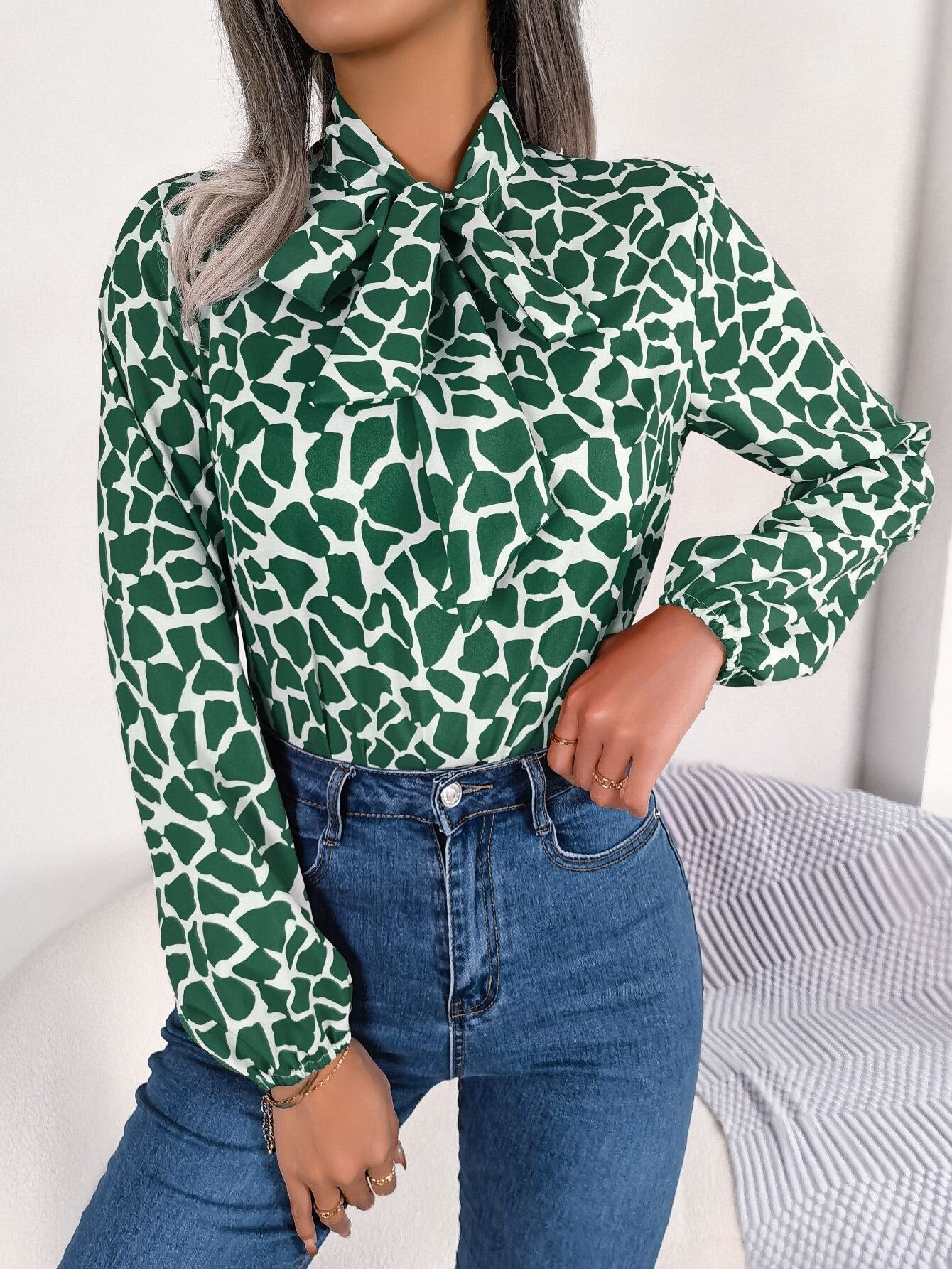Elliott - Grüne Bluse mit Schleife