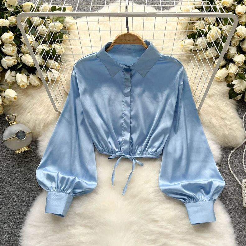 Martha - Stilvolle Bluse mit Puffärmeln und kurzem Schnitt