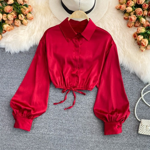 Martha - Stilvolle Bluse mit Puffärmeln und kurzem Schnitt