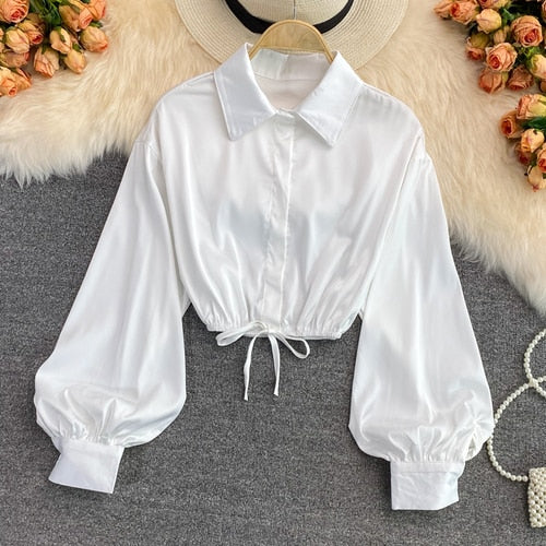 Martha - Stilvolle Bluse mit Puffärmeln und kurzem Schnitt